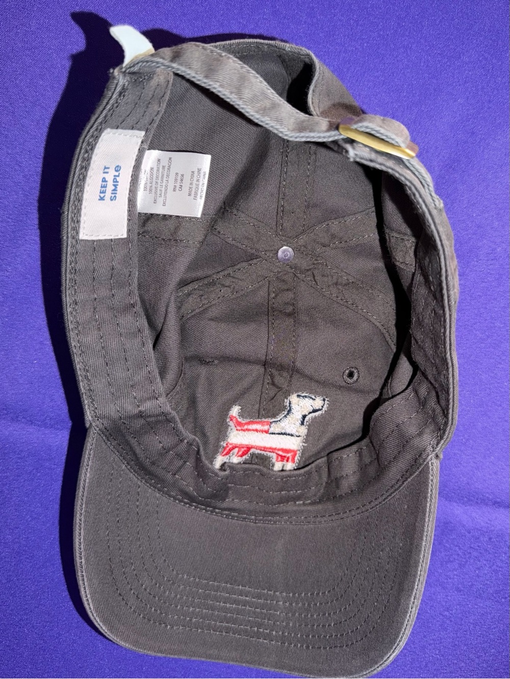 NWOT Life Is Good Gray Adult Baseball Cap with American Flag Dog Patch - Picture 3 of 4